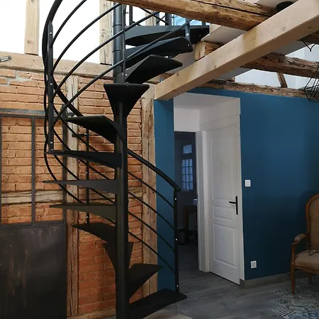 Au 19 De Lina Hoerdt